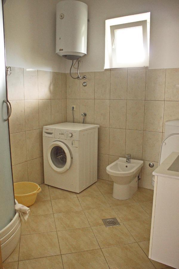 Apartments By The Sea Nin, Zadar - 12890 외부 사진