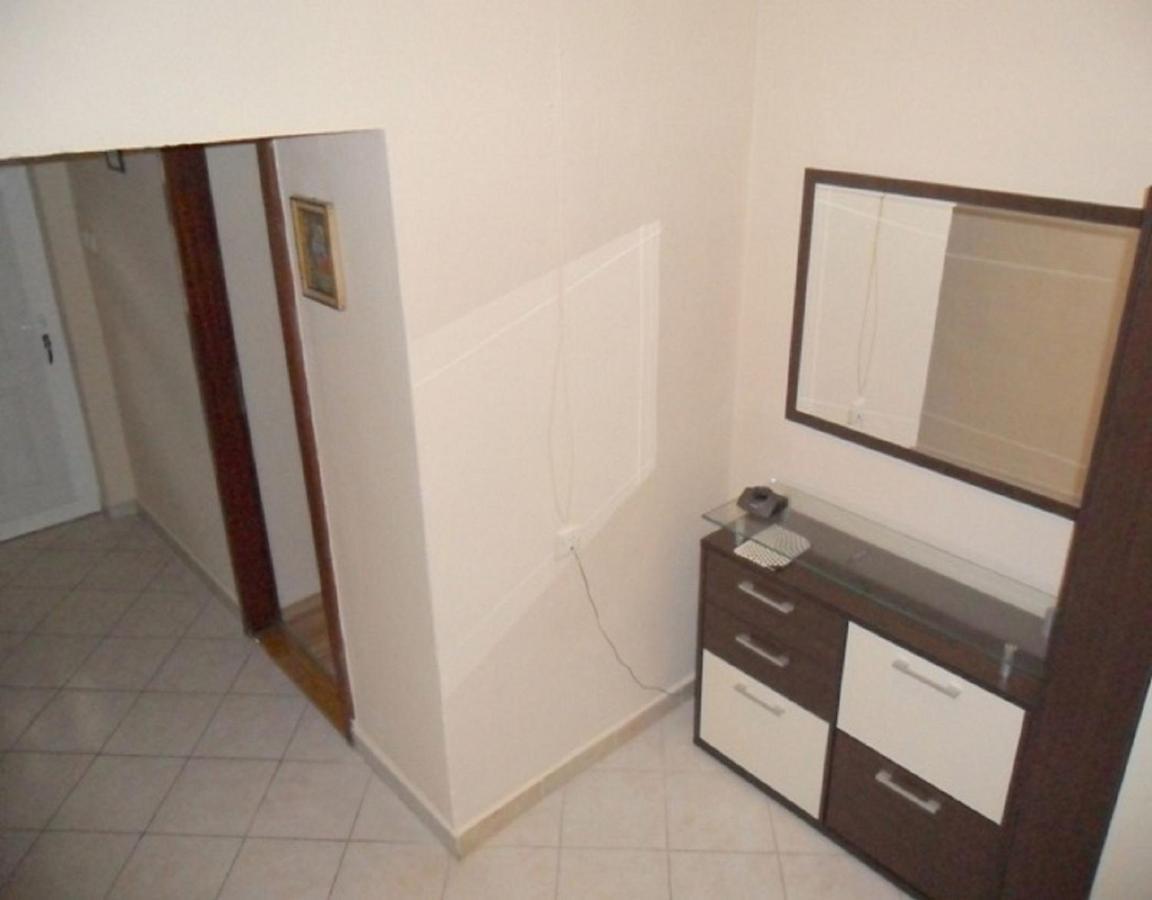 Apartments By The Sea Nin, Zadar - 12890 외부 사진